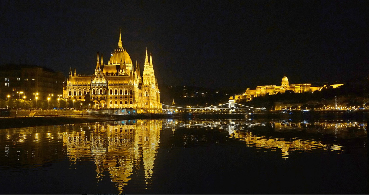 gold-budapest.jpg