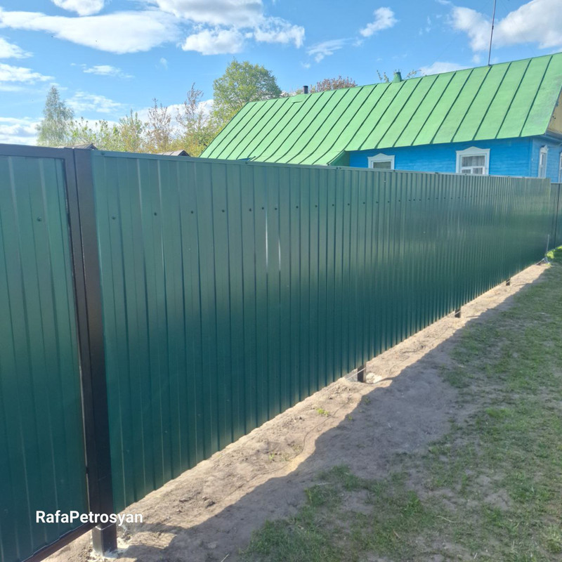 Забор из металлопрофиля