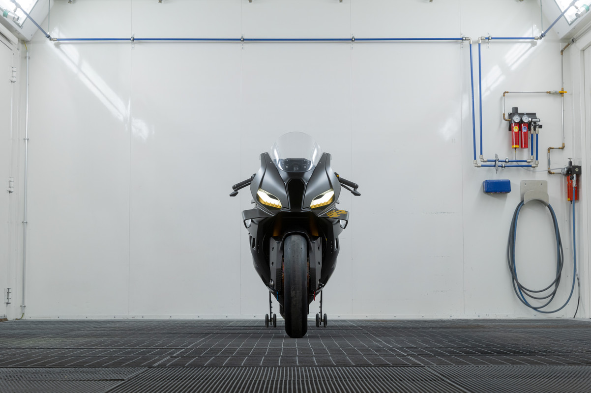 P90599150_highRes_bmw-motorrad-concept