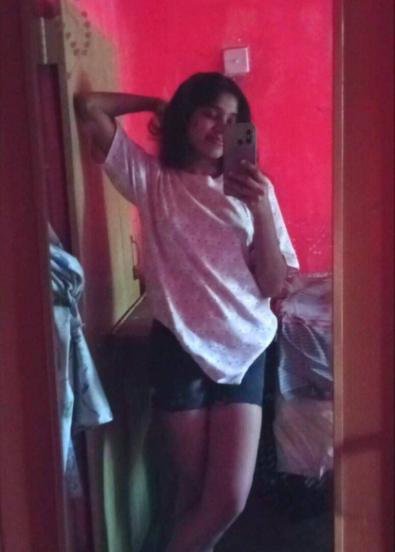 photo_6136530302386947595_y