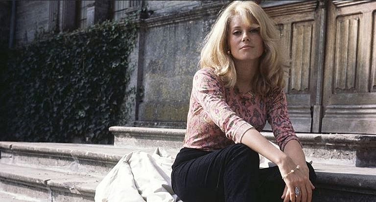 CATHERINE-DENEUVE-1-A-FOTOR.jpg