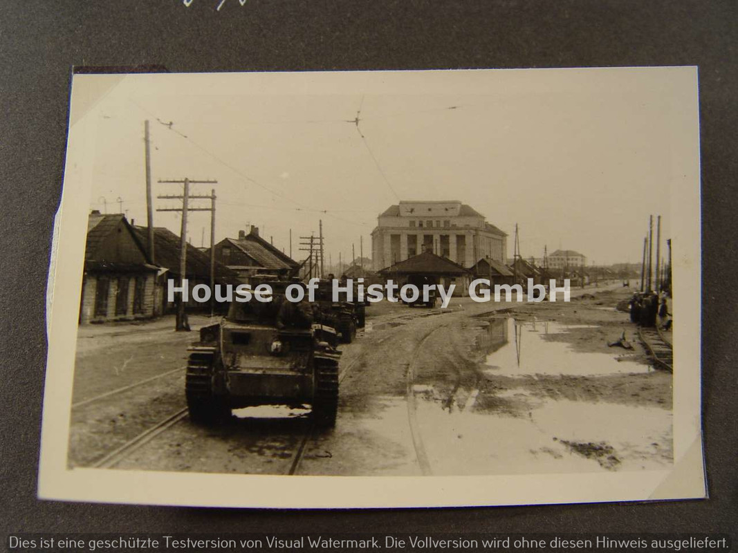 FOTOALBUM eines Angehörigen der Kraftfahr Ersatzabteilung 12 und später im 1.Panzer Regiment 21, Ein