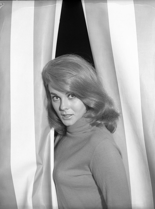 Ann-Margret_md34