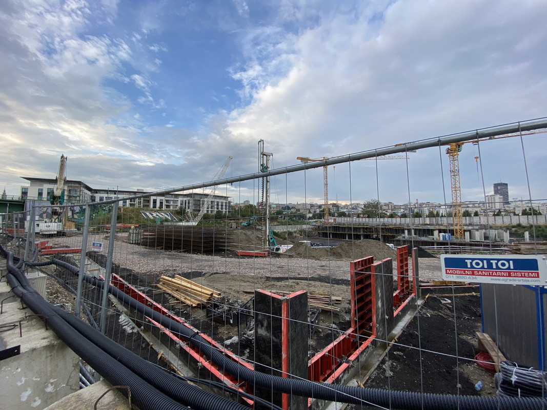 60DDB7DD-B7BA-48B6-A681-B78B8B24E75F