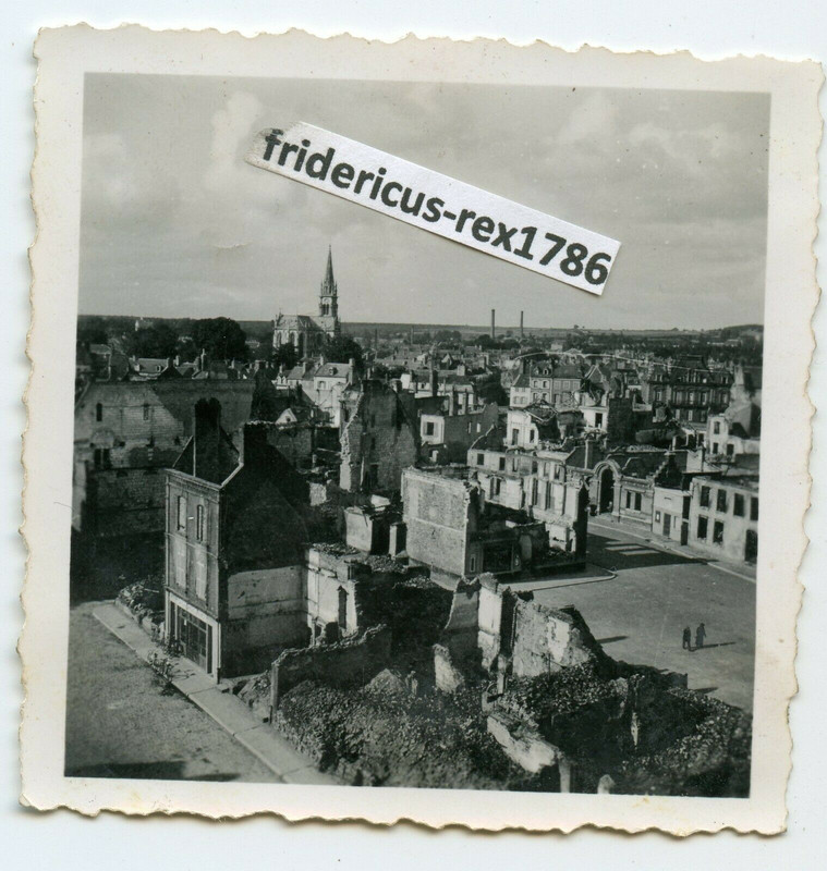 8 Fotos LW 1940 bei Sens Frankreich zerstörte Stadt Dörfer Gemeinde Ruinen4