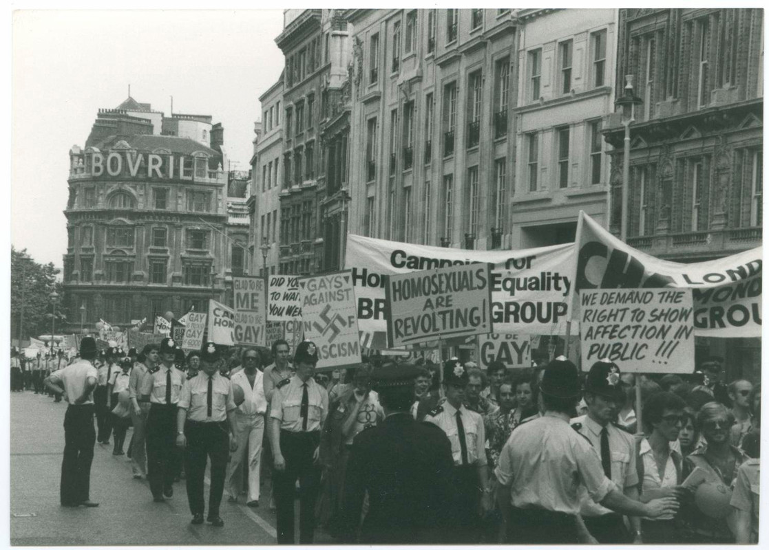 Historic-England-london-1974-march