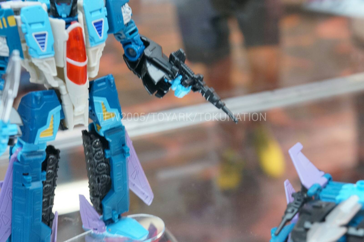 SDCC-2013-Transformers-Generations-027_137411048