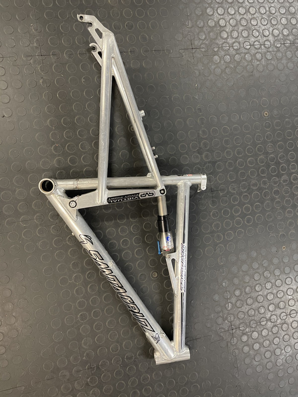 4915A469-915C-4060-BA53-CC7D951BCE9C