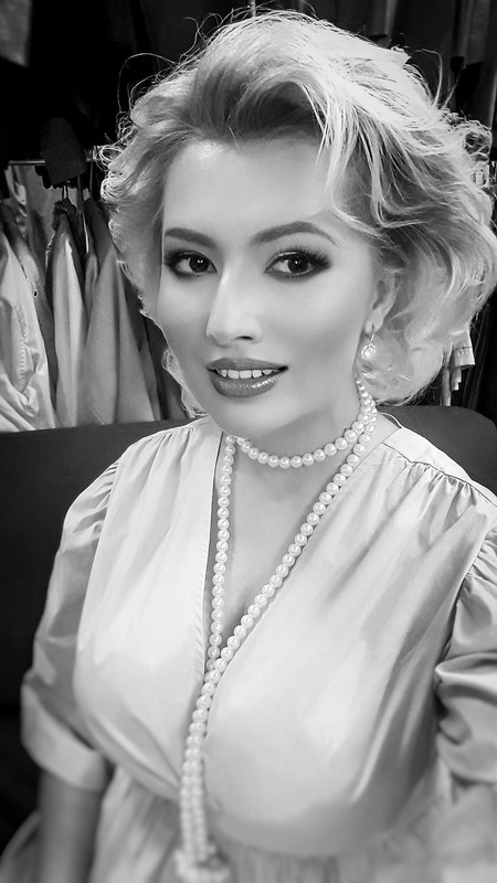 Актриса и пианистка Валерия Корнеева (3)