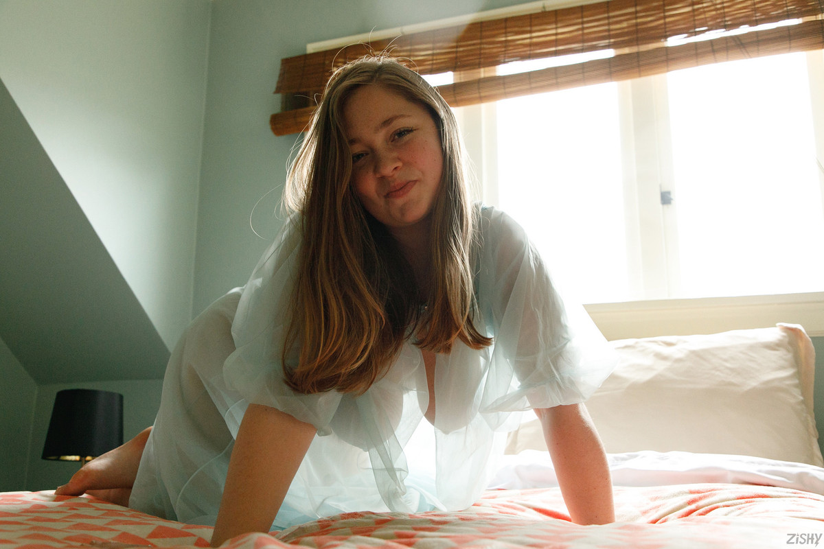 full_017_9453113656132302