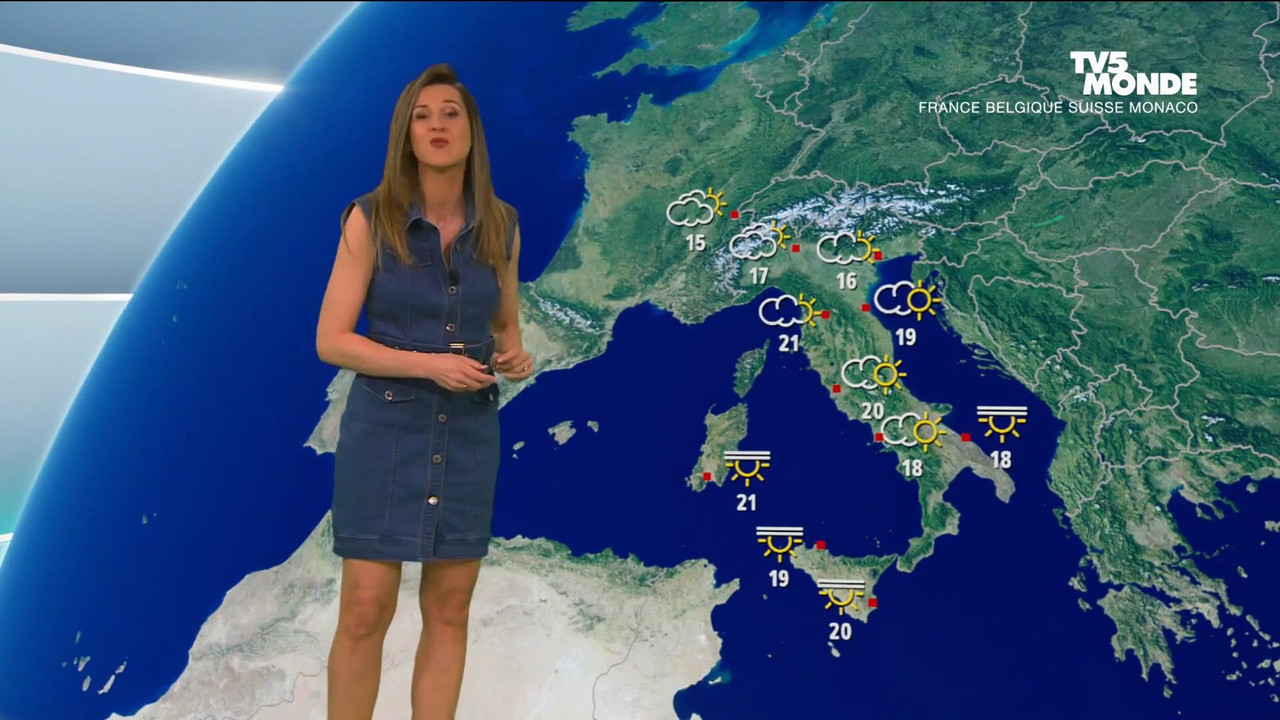 Daniela Prepeliuc TV5 220422.mp4_snapshot_01.36_[2022.04.22_18.44.51]