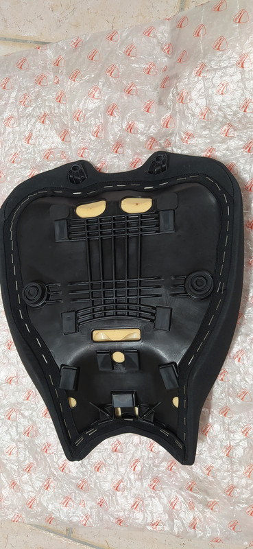 Selle haute DUCATI SFV2 (4)