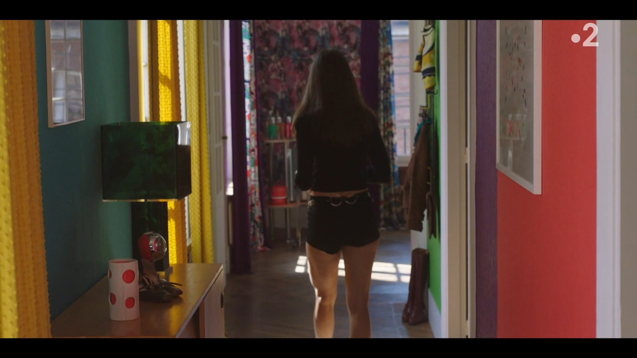 2022-05-13_21_10_Fr2_Les-petits-meurtres-d-Agatha-Christie-70-s_3x2_La-chambre-noire.mp4_snapshot_16