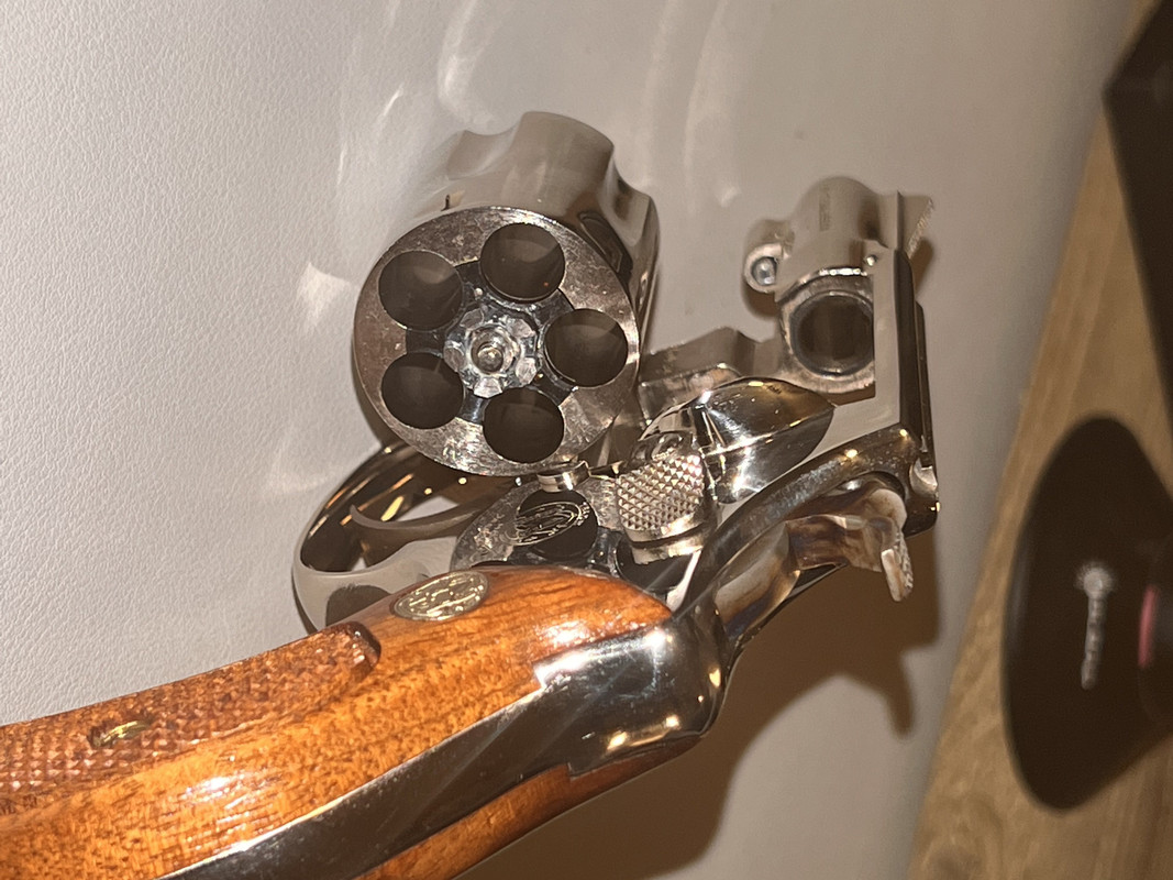 23821DA7-07E9-4BF9-9C38-F3B1DB9294AA