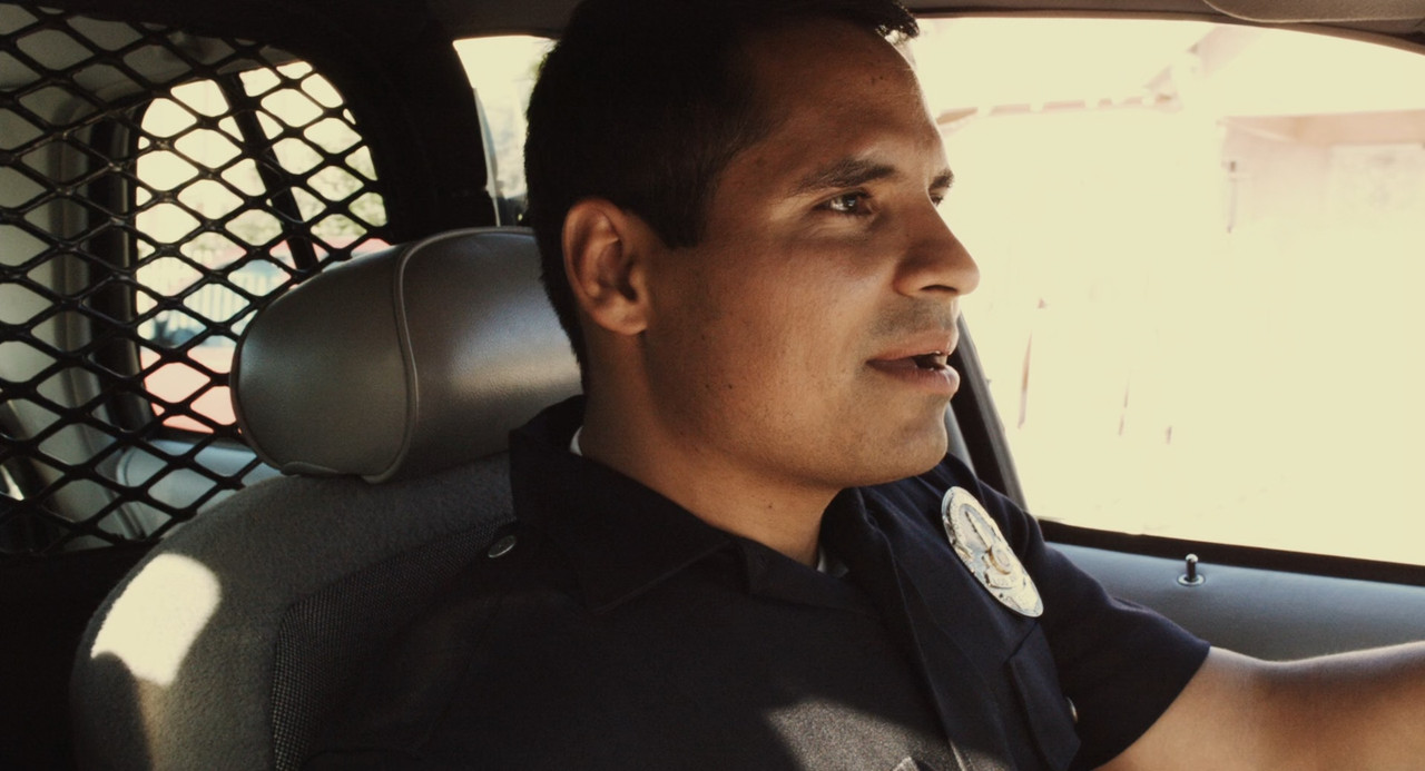 End of Watch 2012 (1080p x265 10bit Tigole).mkv_