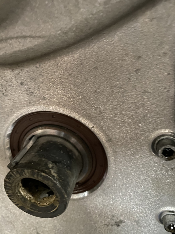 AD7C3D81-D259-4AA4-BD4D-FC3C12CEAC97