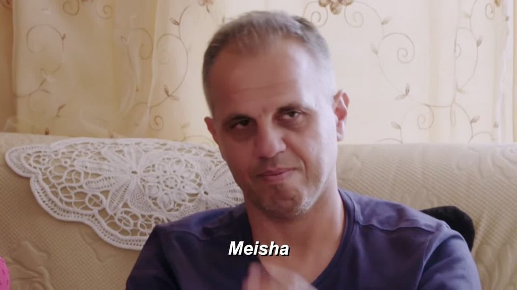 mgtq5zy2ia10.jpg