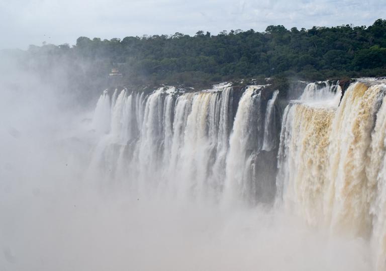В джазе только девушки или аргентинско-бразильский калейдоскоп В джазе только девушки или аргентинско-бразильский калейдоскоп