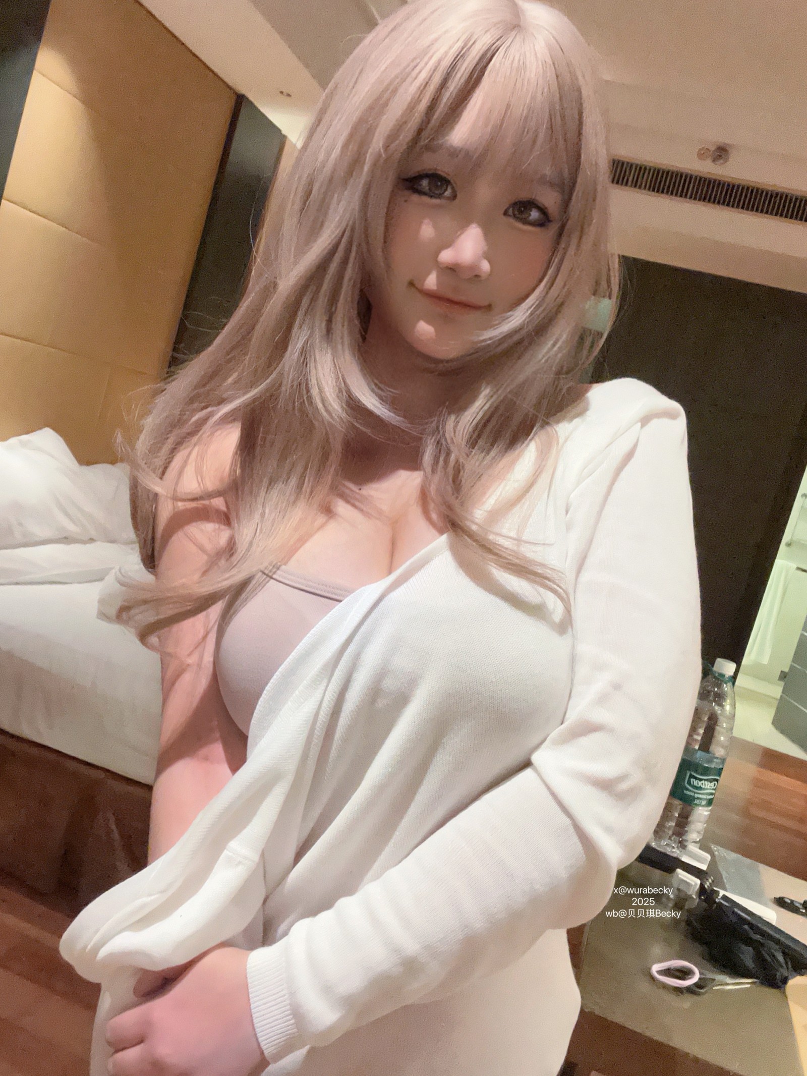 贝贝琪Becky写真作品，清淡口的五花肉乎乎 [44P-1V-341.5M]插图2