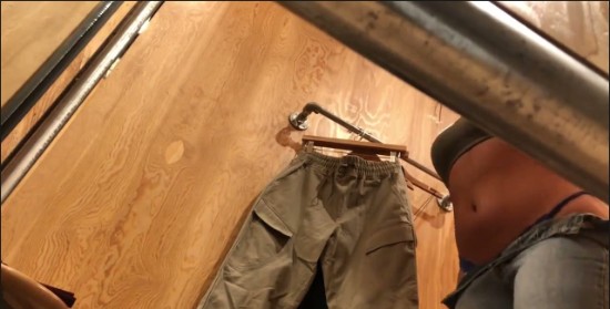 [Image: Voyeur21465114458.jpg]