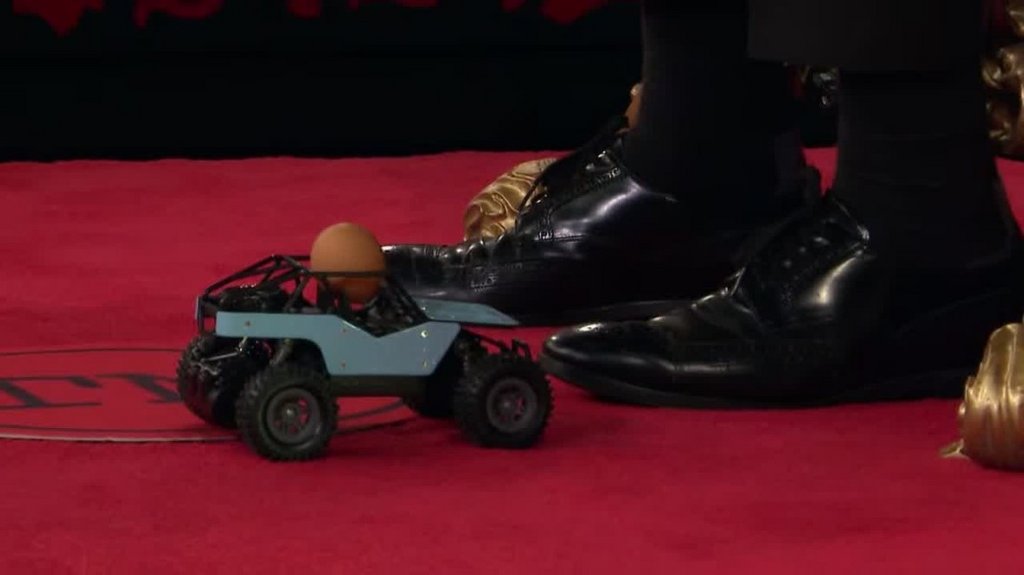 [Image: a5a2b1nbz6aw.jpg]