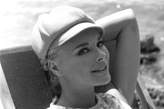 elke-sommer-mh71