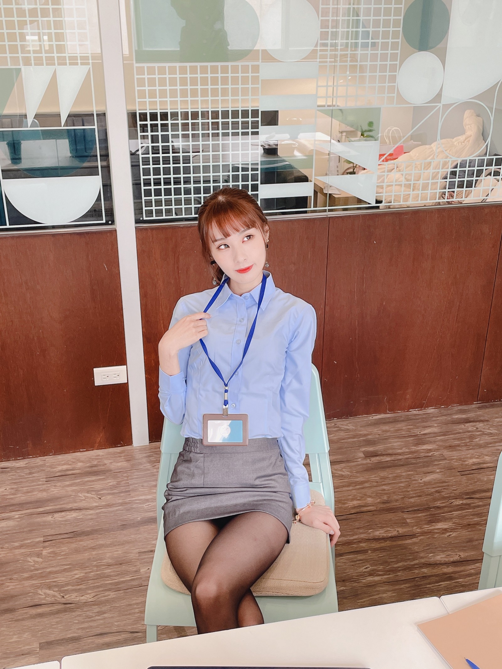 泥泥汝 OL 女郎 B 主题 写真＋视频合集｜高人气职业风作品（350P｜12V｜840MB）插图4