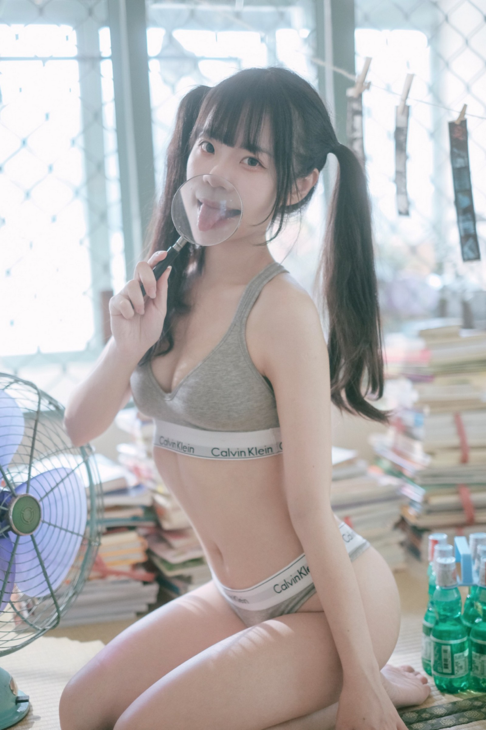 可可小白兔 首發 居家可攜帶小蘿莉🐰 写真集 – 私房主题 高清图 [22P-77MB]插图4