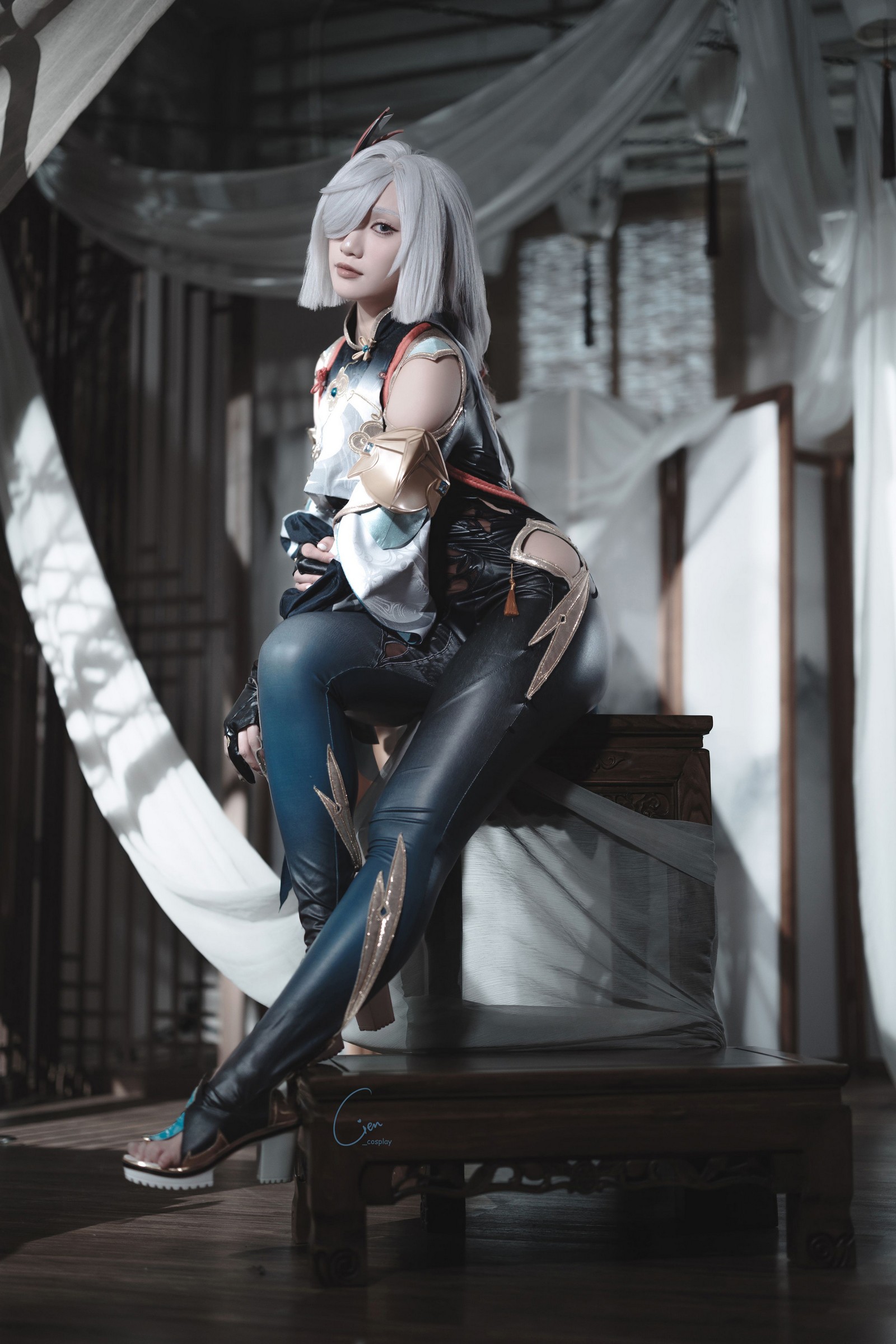 Cien恩恩 原神 申鹤 Cosplay 写真合集｜角色还原高清大图（31P｜89MB）插图1