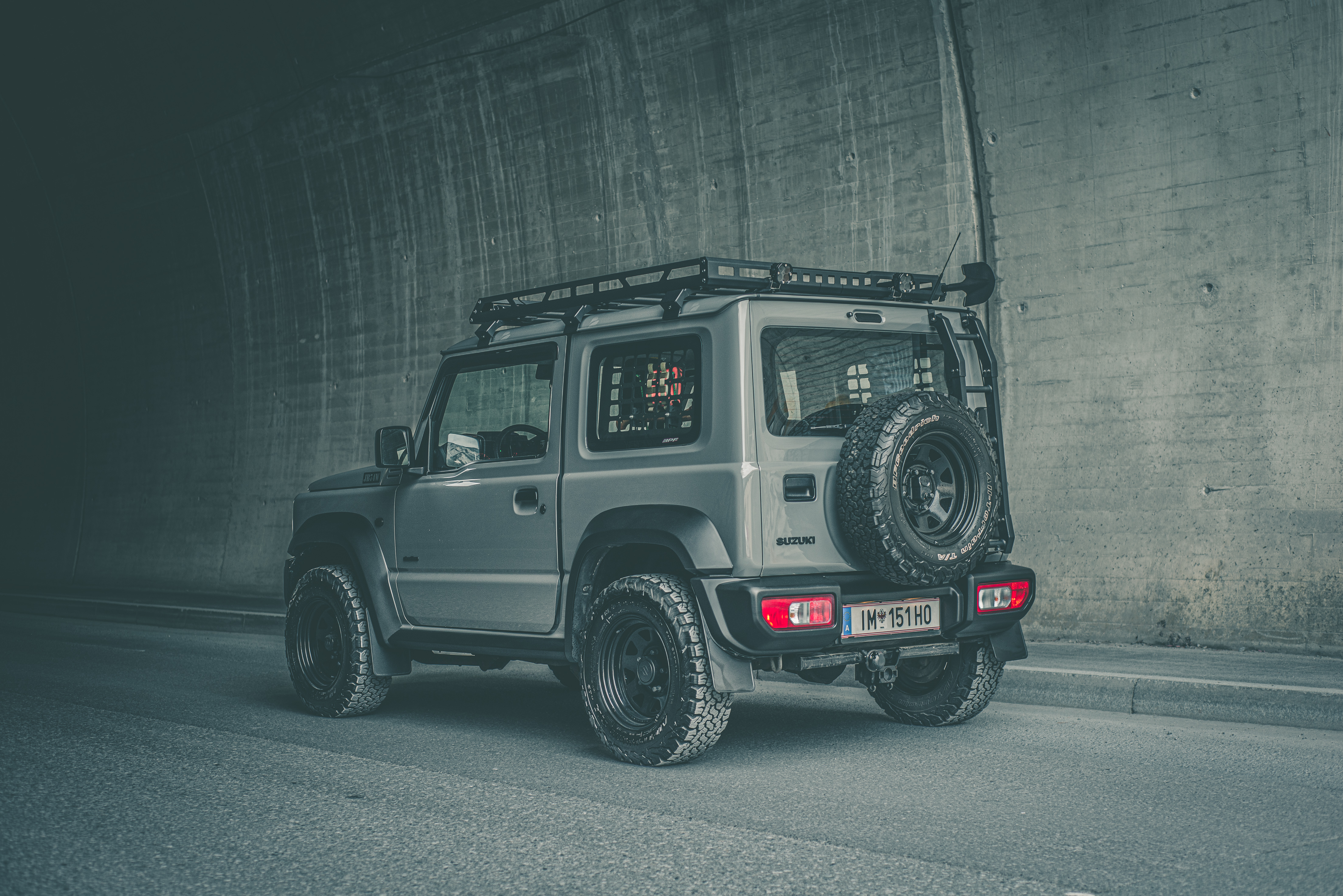 Jimny-2023-lr-54-von-57.jpg