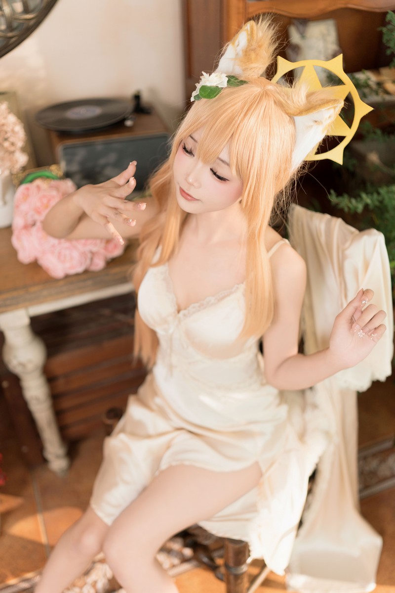 艾西Aiwest 碧蓝档案伊落玛丽睡衣Cosplay写真图集 高清图集 34P (102.2M)插图6