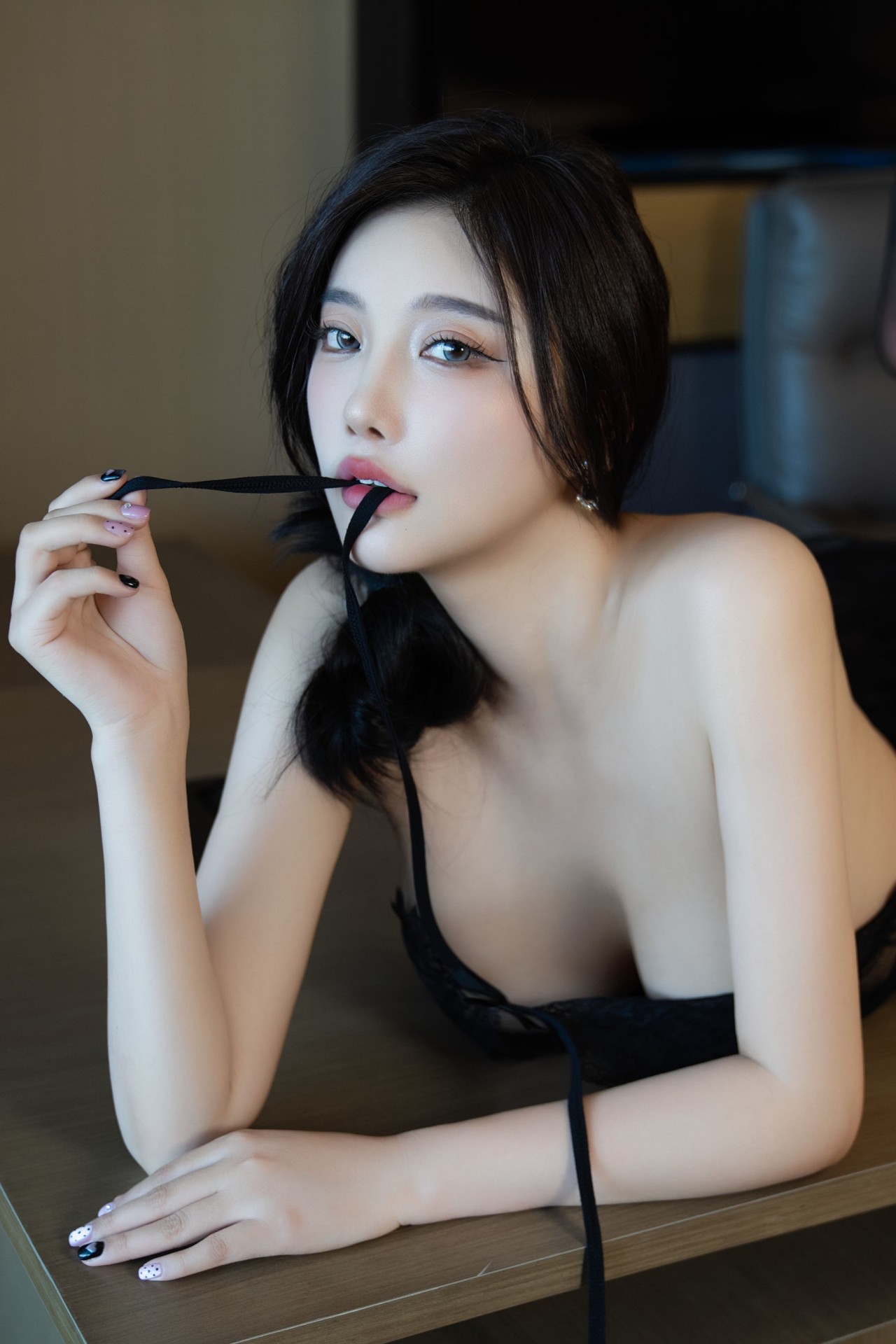 杨晨晨 秀 人露肩短裙 ，露肩设计 + 清甜气质，209P插图8