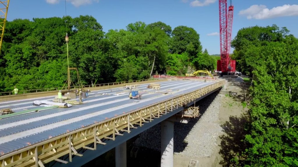 [Image: hfifrf81c59i.jpg]