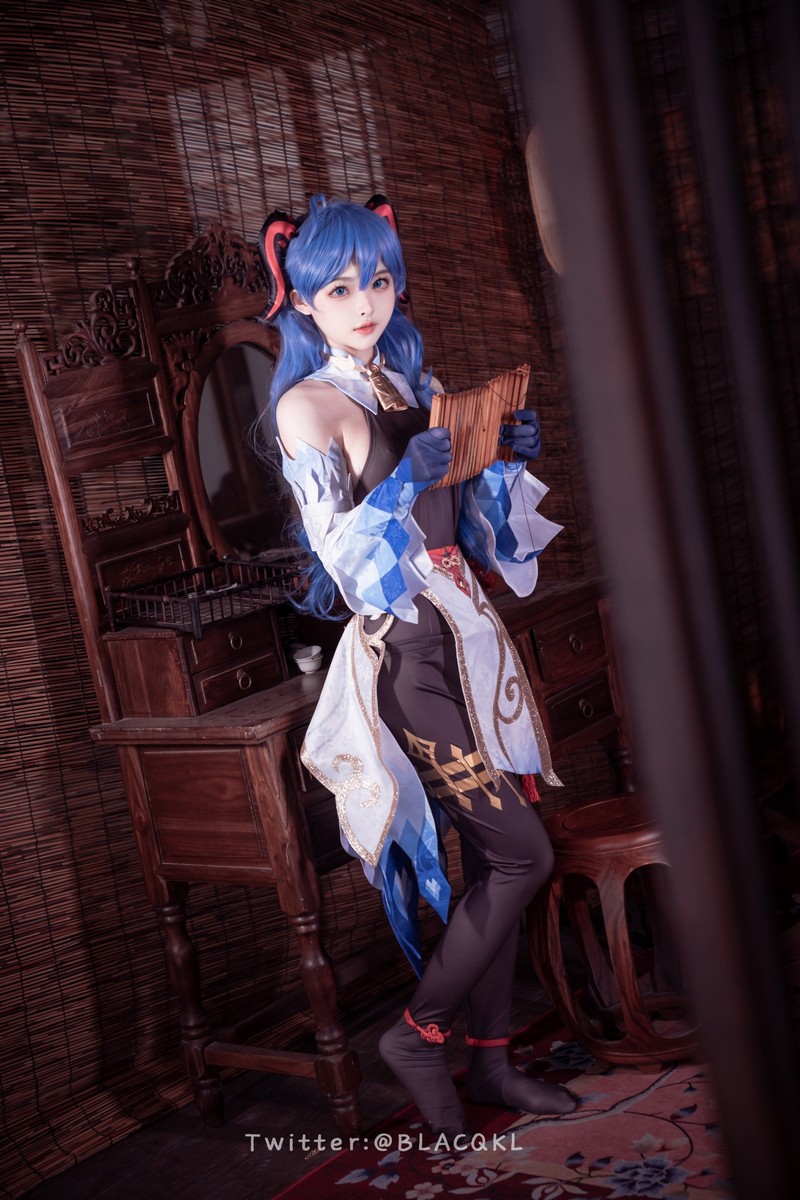 白莉爱吃巧克力 甘雨 Cosplay 高清写真【90P｜465.5MB】插图4