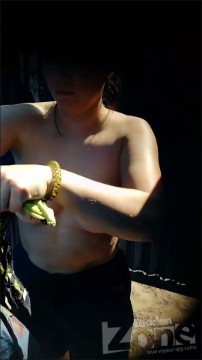 [Image: Voyeur3155145337.jpg]