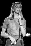 Olivia-Newton-Johnon-mc19