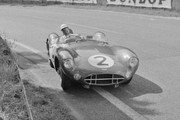 24 HEURES DU MANS YEAR BY YEAR PART ONE 1923-1969 - Page 43 58lm02-A-Martin-DBR1-300-S-Moss-J-Brabham-5
