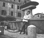 raquel-welch-g12