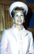 Debbie-Reynolds-c18