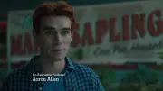 Riverdale-S06-E01-Benvenuti-a-Rivervale-