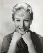 Barbara-Eden-d01