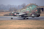 296 APIB Mig-27D 32 Red_61912553151 [Grossenhain 3.93] Leaving Germany for the storage base at Dimit