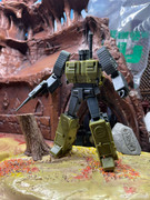 02-Magic-Square-Toys-Brawl