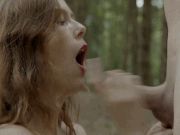 Antje-Moenning-2017-Der-Geschmack-Von-Leben-GIF14