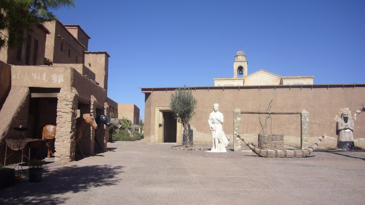 El Valle del Drâa, la gran arteria del sur de Marruecos - Blogs de Marruecos - Ouarzazate, un decorado de cine (15)