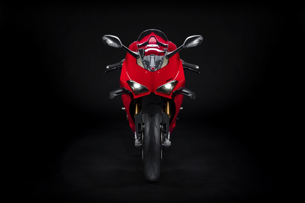 Супербайк Ducati Panigale V4 2022