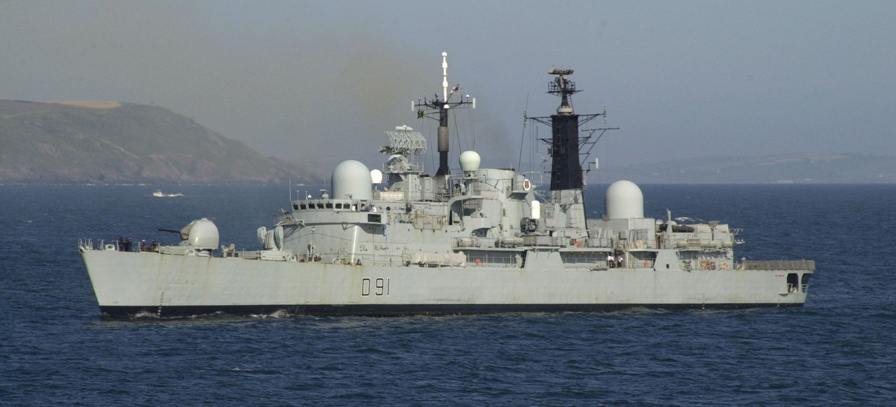 HMS Nottingham (D91)