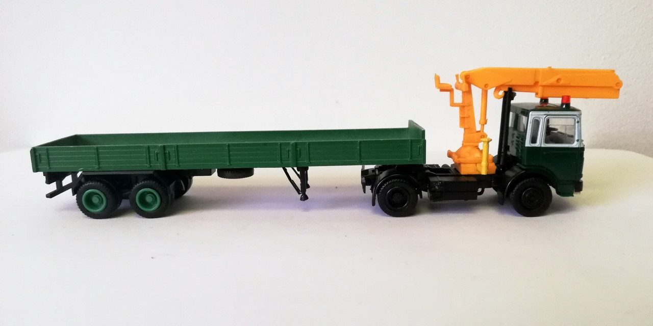 Mac (3032)