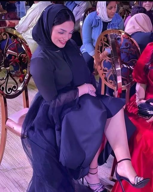 مراتك بتروح الفرح تخليك عارص وترجع ترفع قرونك  547642846-122140502204827280-5242468169142447076-n