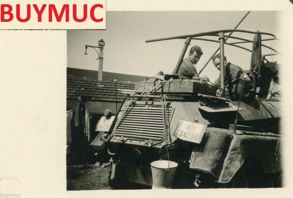 FOTO FRANCE PANZERSPÄHWAGEN TANK REPARATUR IN DY